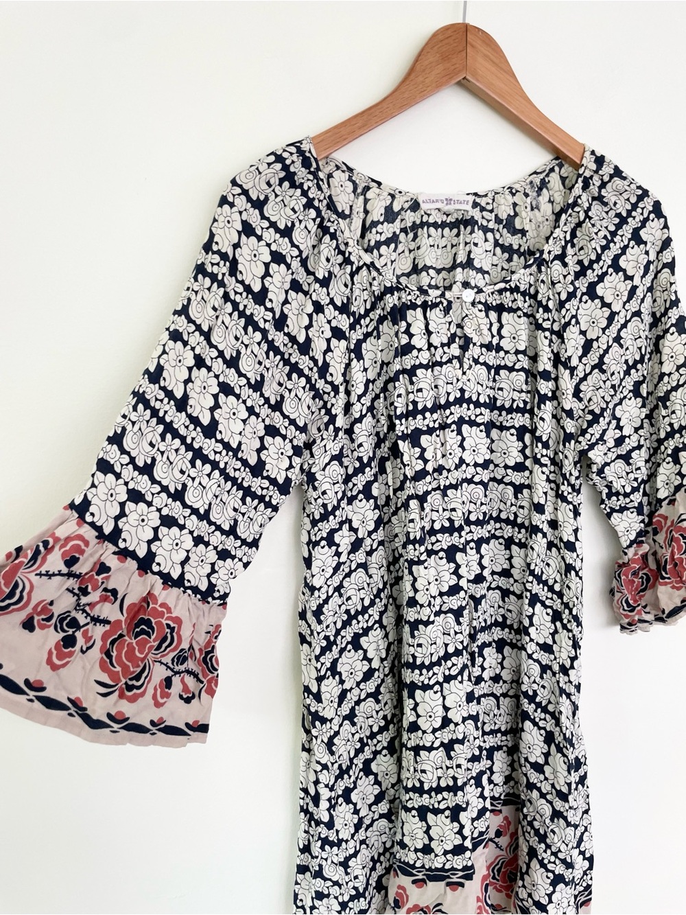 Altar’d State Bohemian Floral Print Tunic Top Dress M Medium Flare Sleeve - Picture 3 of 9